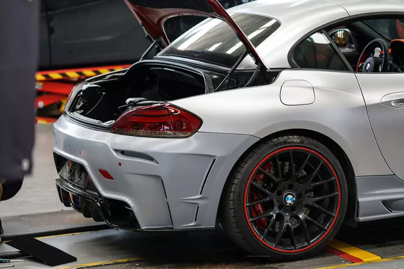 BMW Z4 E89 RW Style Rear Bumper with LED Light (2009–2016) BMW Z4 E89 RW Style Rear Bumper with LED Light (2009–2016)