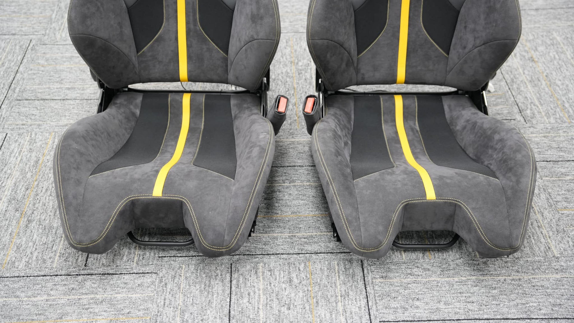 Ferrari F12 Berlinetta Carbon Fiber Seats
