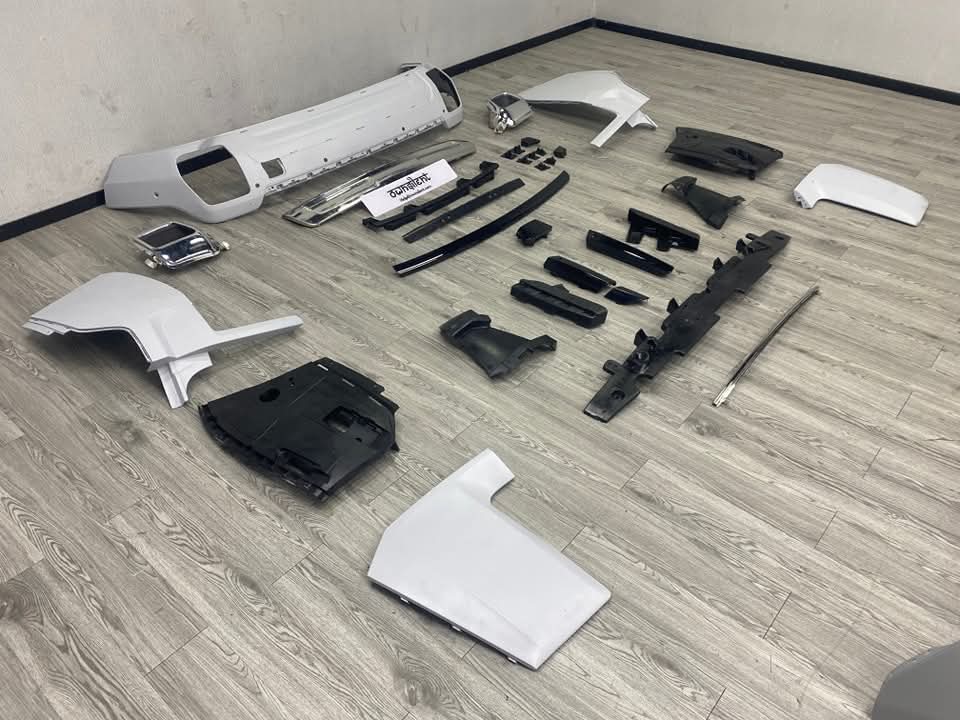 Rolls-Royce Cullinan Series I Conversion Facelift Body Kit to Series II