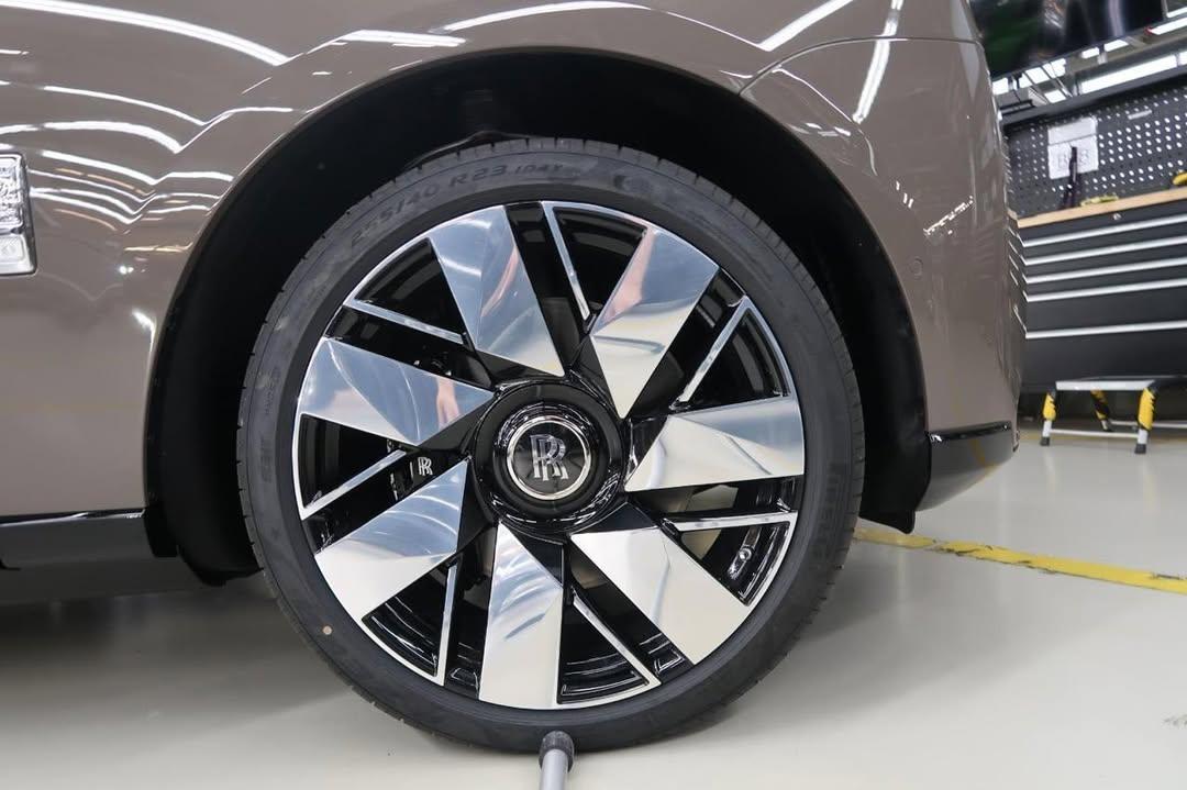 Rolls-Royce Cullinan 21" 22" 23" 24" Forged 6061-T6 Wheel Rolls-Royce Cullinan 21" 22" 23" 24" Forged 6061-T6 Wheel