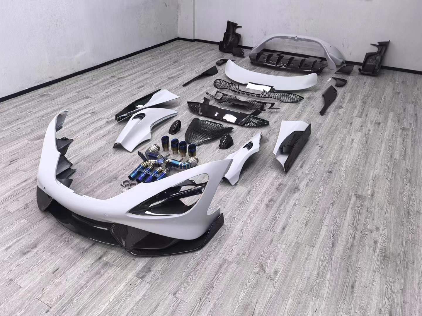 McLaren 720S Upgraded with 765LT Style Body Kit Carbon Fiber Body Kit McLaren 720S Upgraded with 765LT Style Body Kit Carbon Fiber Body Kit