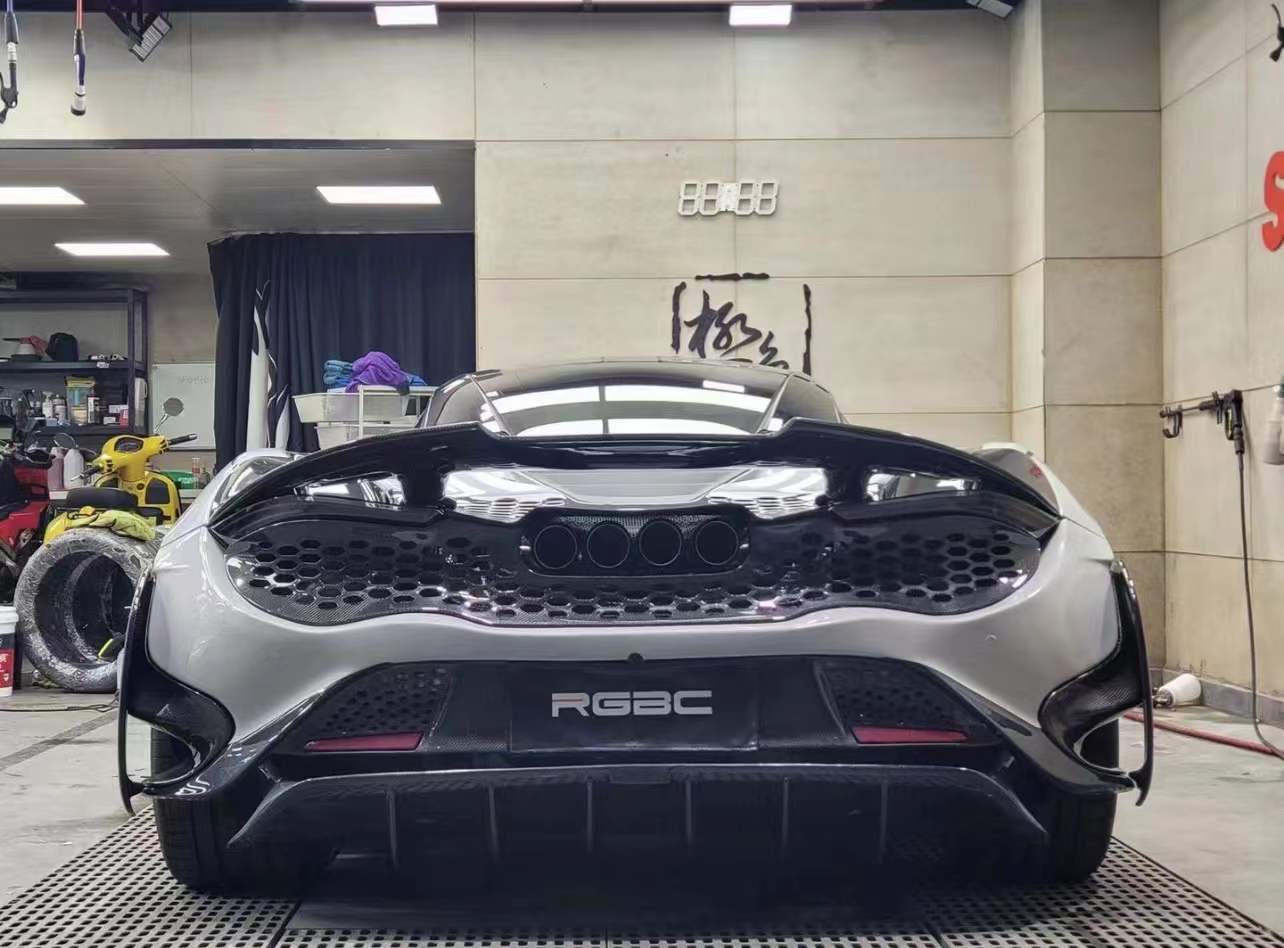 McLaren 720S Upgraded with 765LT Style Body Kit Carbon Fiber Body Kit McLaren 720S Upgraded with 765LT Style Body Kit Carbon Fiber Body Kit