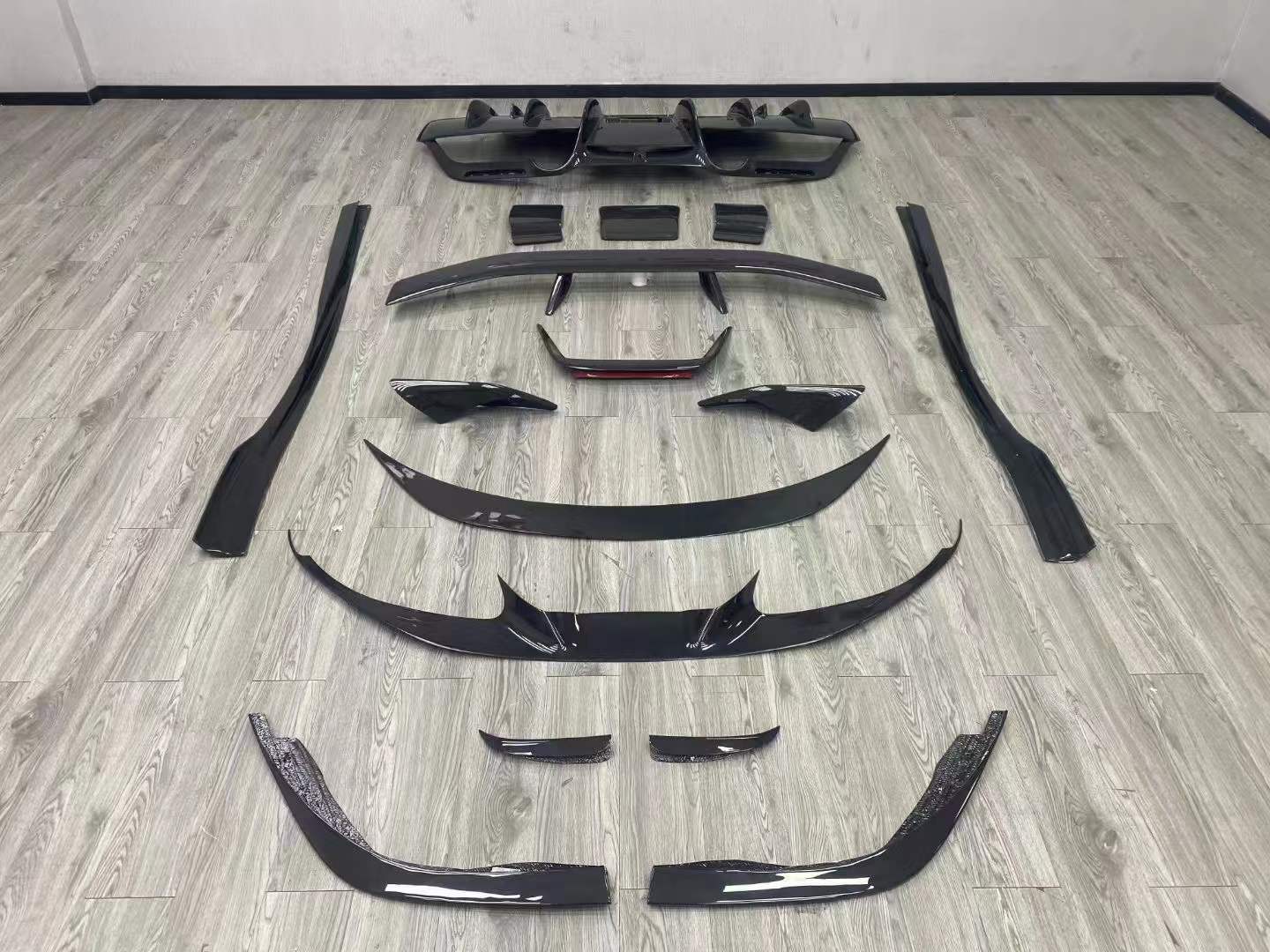 Ferrari F8 Convertible Hardtop Cockpit Dry Carbon + OEM Parts Ferrari F8 Convertible Hardtop Cockpit Dry Carbon + OEM Parts