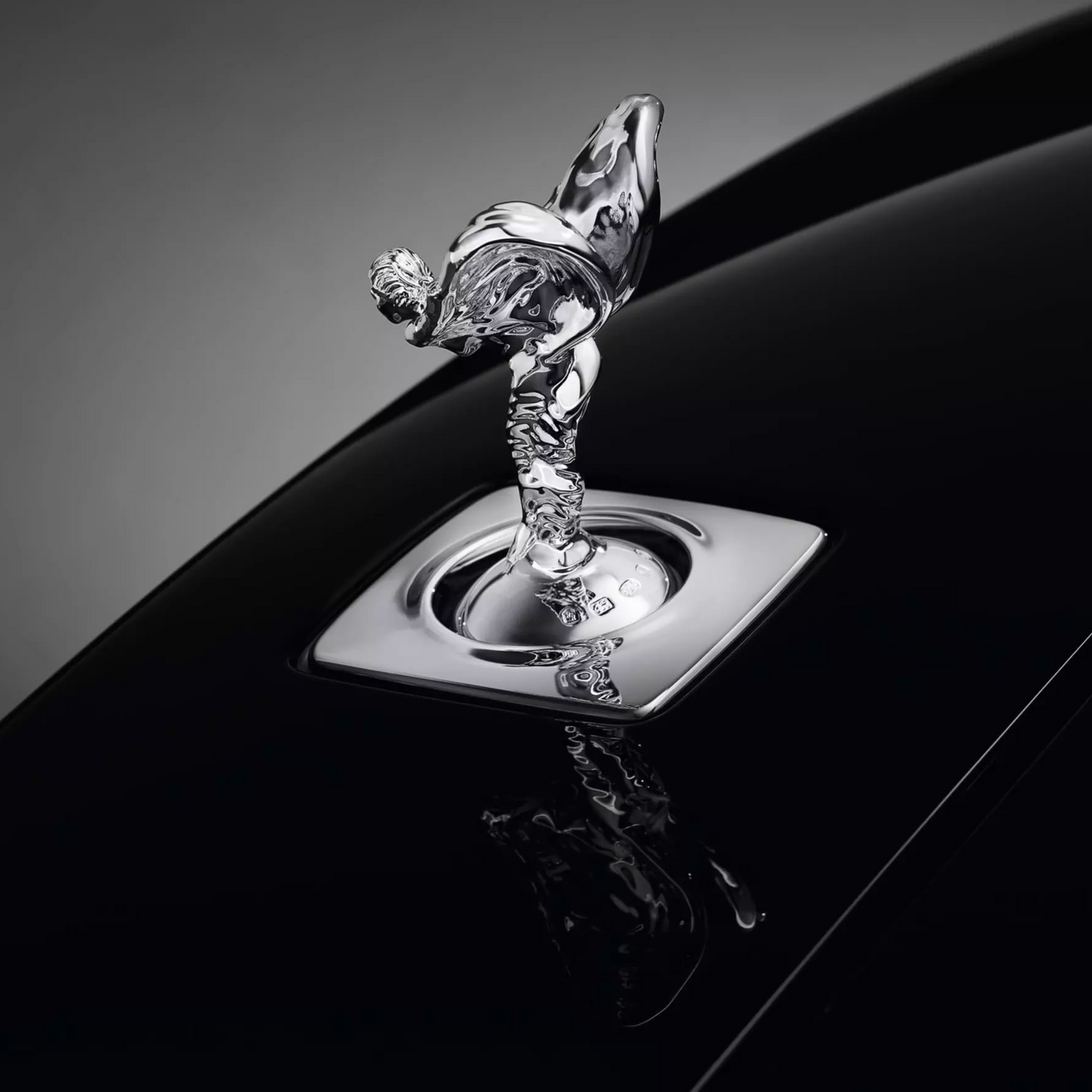 Rolls-Royce Spirit of Ecstasy - Solid Silver Rolls-Royce Spirit of Ecstasy - Solid Silver