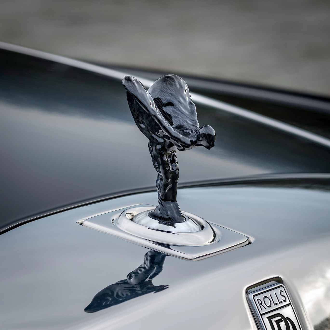 Rolls-Royce Spirit of Ecstasy Carbon Fiber Rolls-Royce Spirit of Ecstasy Carbon Fiber