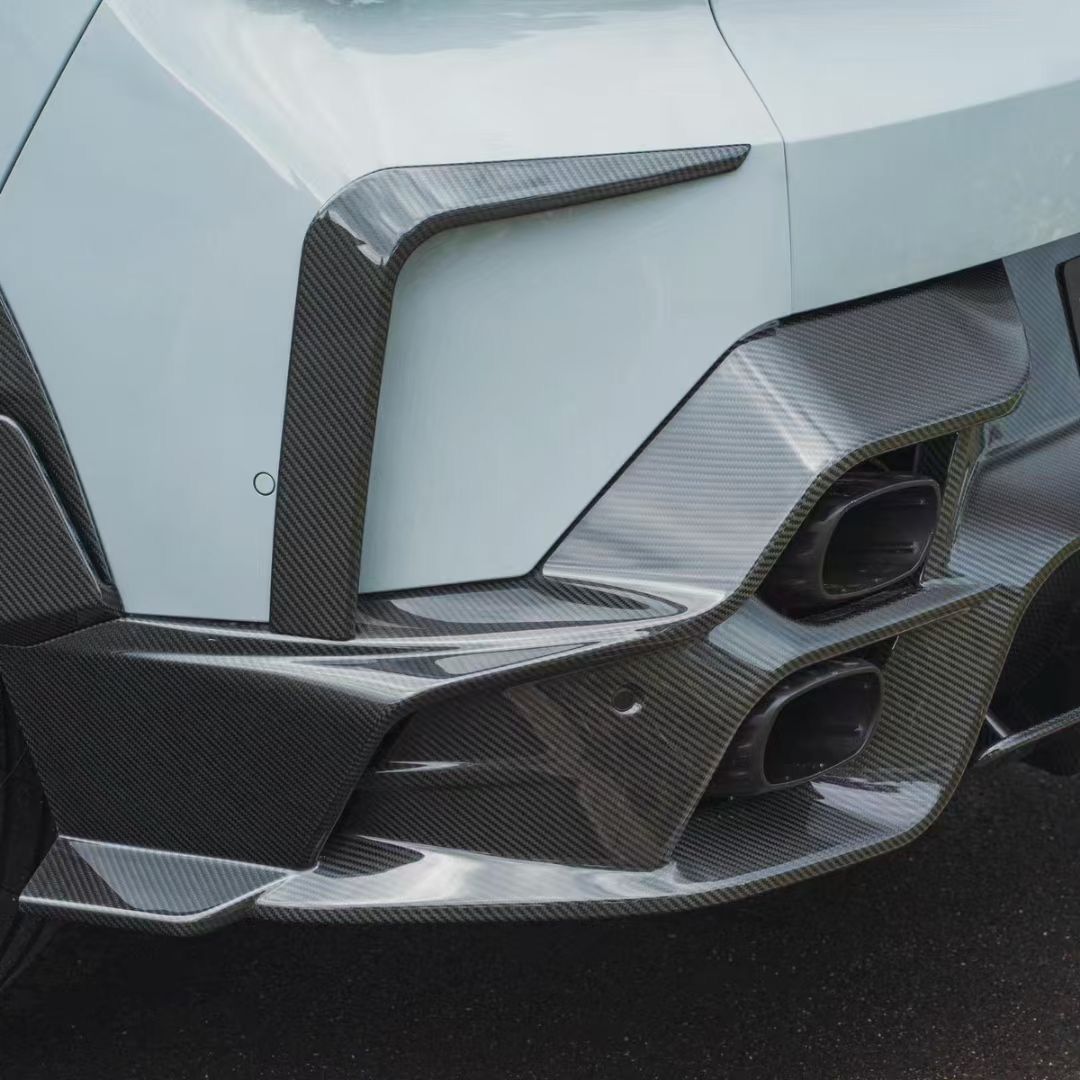 BMW XM Carbon Fiber Mansory Design Body Kit BMW XM Carbon Fiber Mansory Design Body Kit