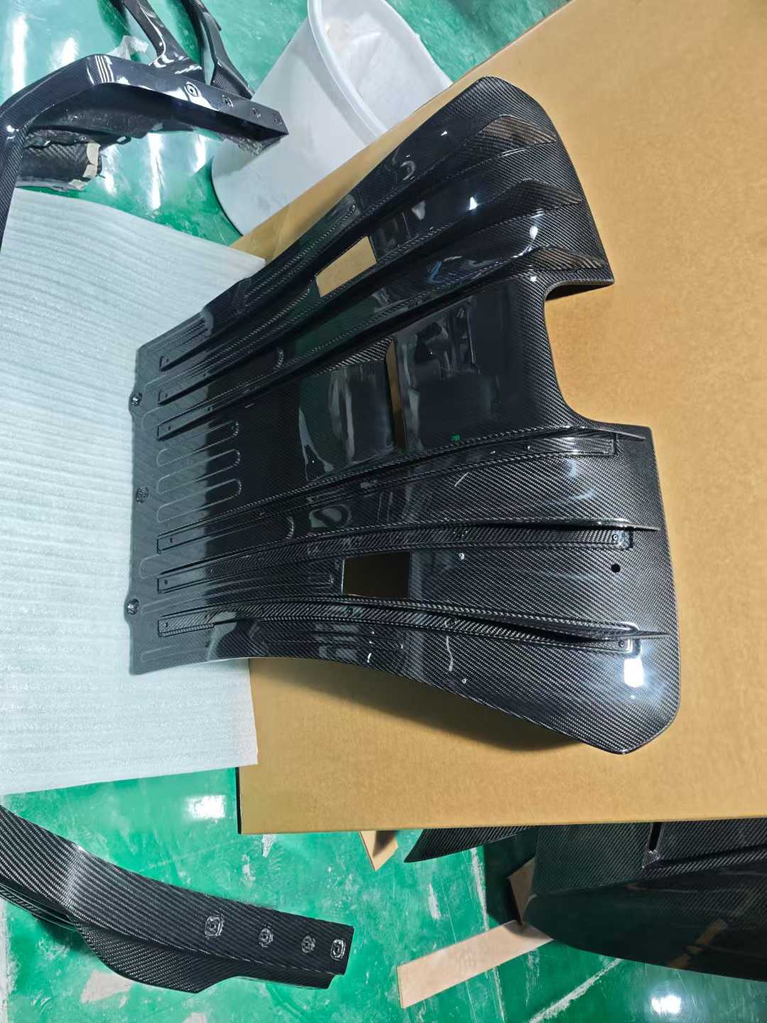Porsche 911 GT3RS OEM Parts Dry Carbon Fiber BodyKit Porsche 911 GT3RS OEM Parts Dry Carbon Fiber BodyKit
