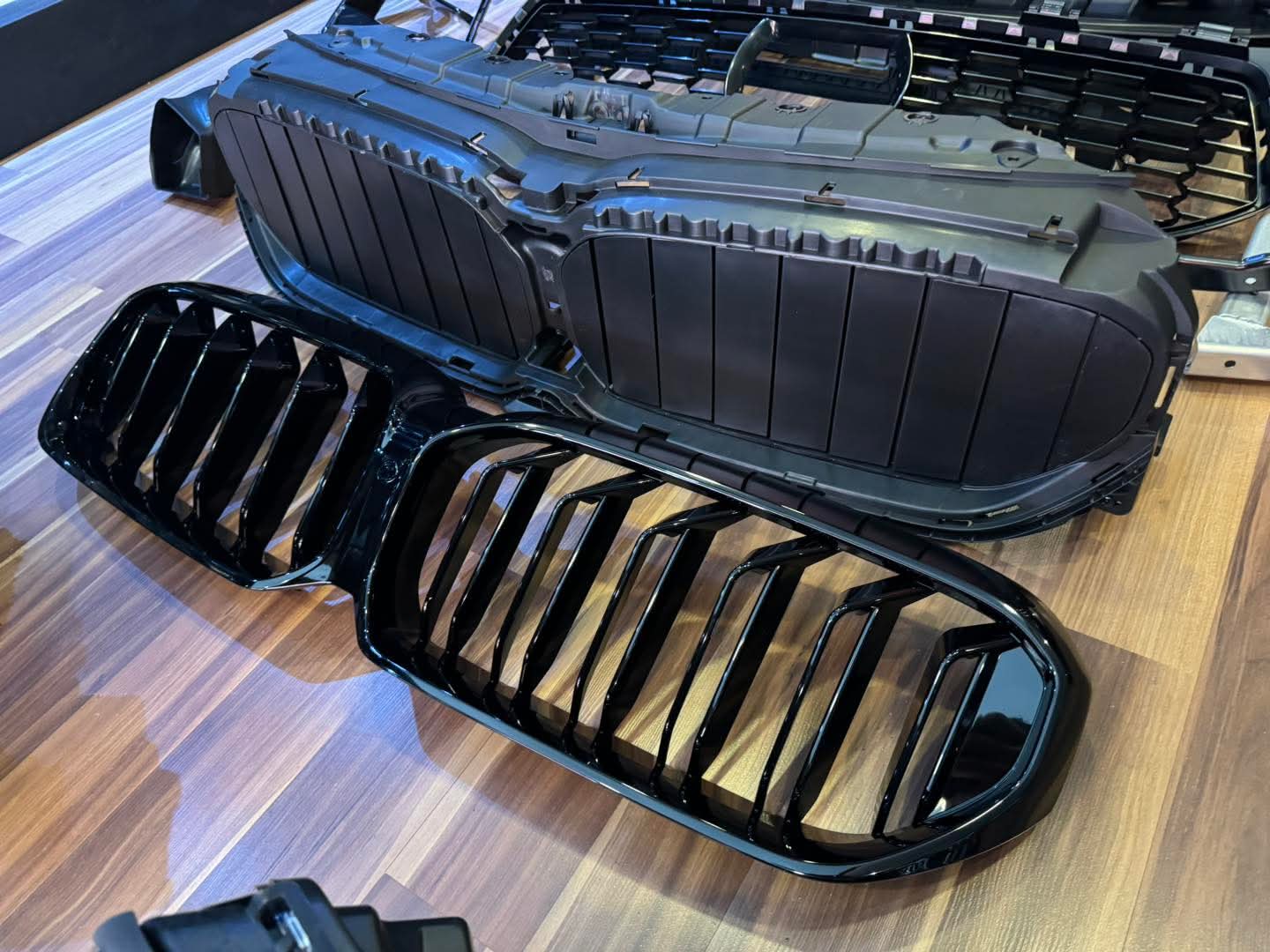 BMW F90 M5 Competition Laser Light Retrofit & LCI Wide Body Facelift Conversion Kit BMW F90 M5 Competition Laser Light Retrofit & LCI Wide Body Facelift Conversion Kit