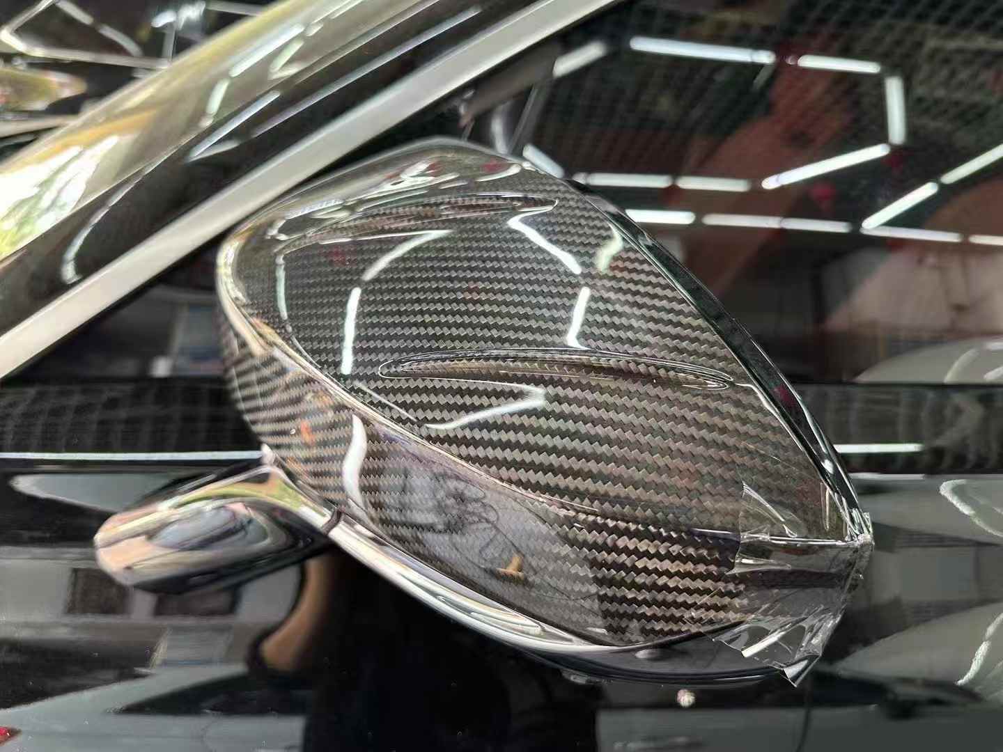 Aston Martin DBX Mansory-Style Dry Carbon Fiber Body Kit
