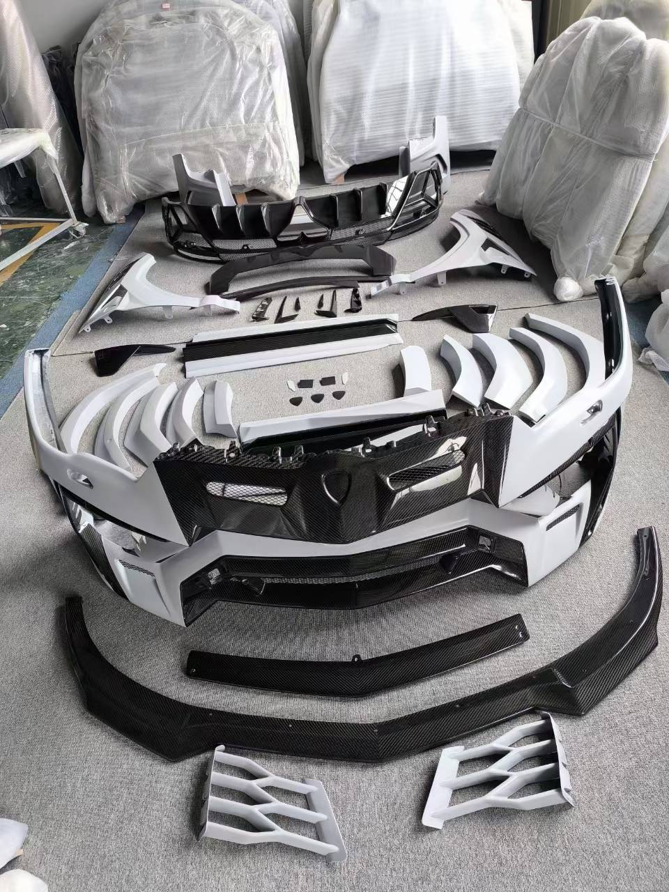 Forged Carbon Fiber Body Kit For Lamborghini Urus Forged Carbon Fiber Body Kit For Lamborghini Urus
