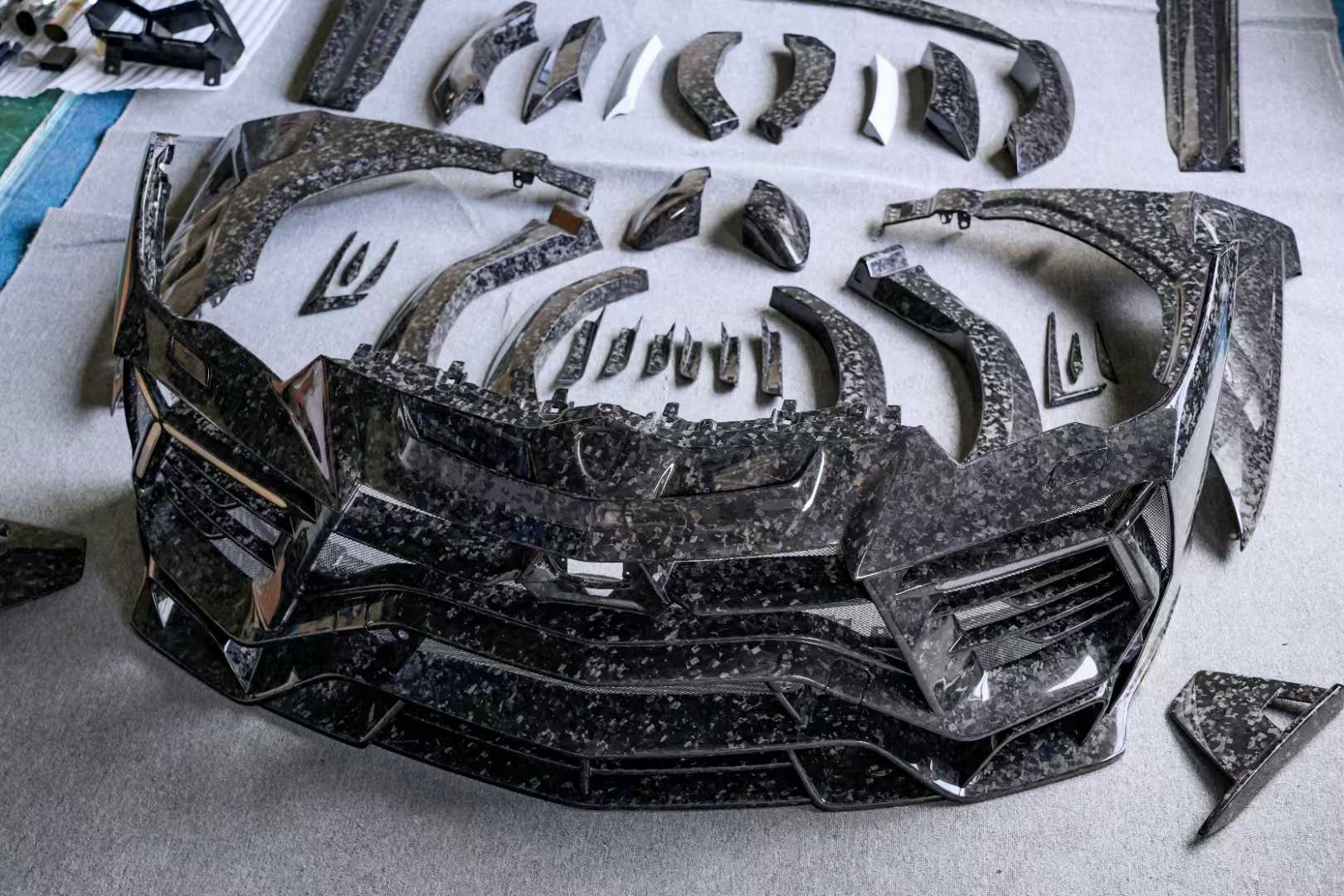 Forged Carbon Fiber Body Kit For Lamborghini Urus Forged Carbon Fiber Body Kit For Lamborghini Urus
