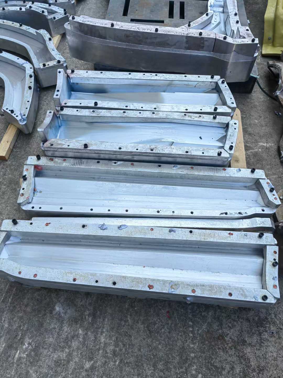 Forged Carbon Fiber Body Kit For Lamborghini Urus Forged Carbon Fiber Body Kit For Lamborghini Urus