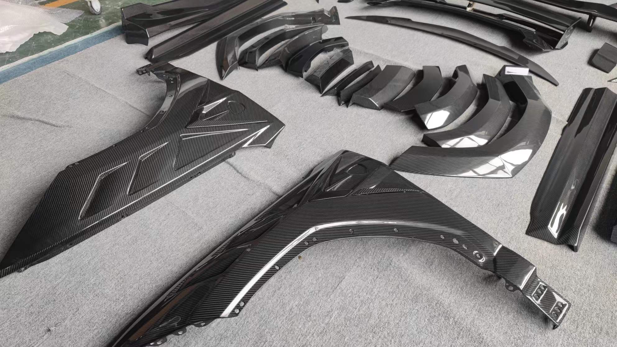 Forged Carbon Fiber Body Kit For Lamborghini Urus Forged Carbon Fiber Body Kit For Lamborghini Urus