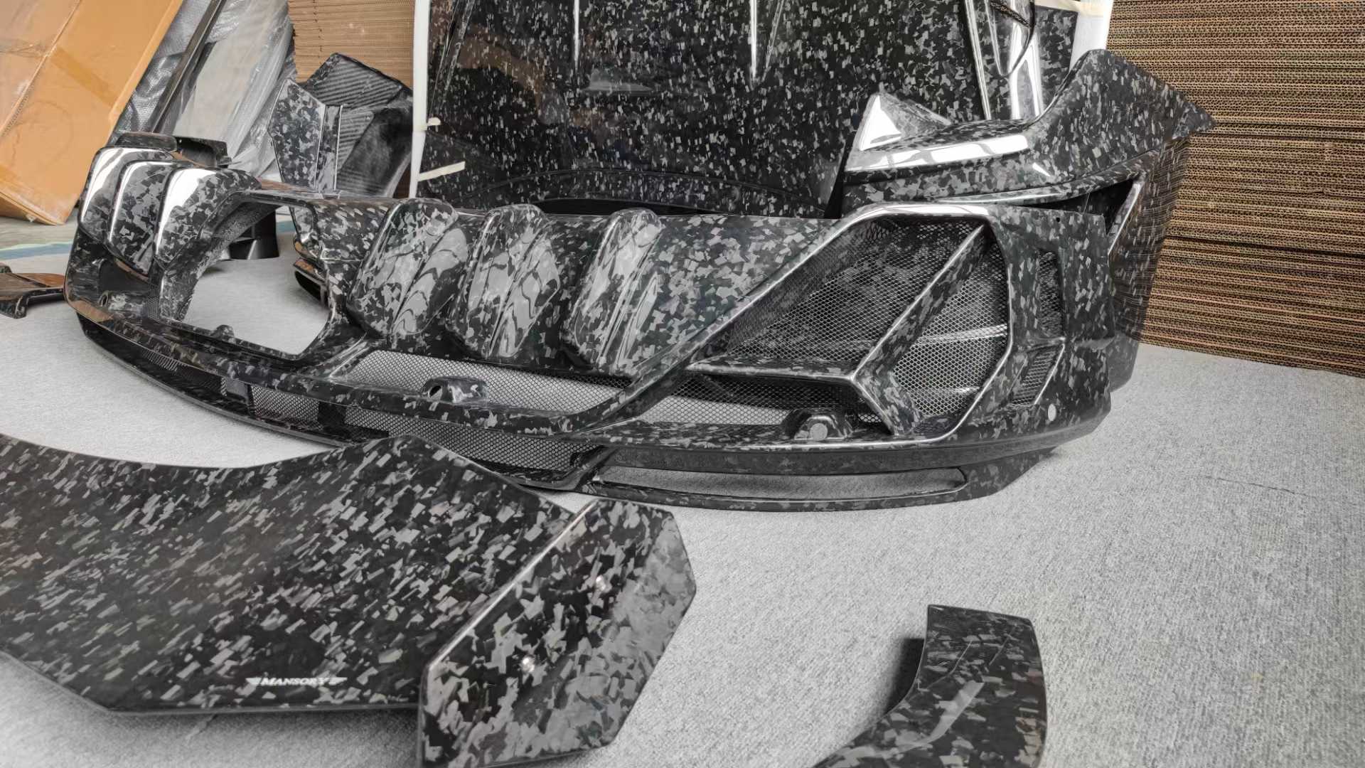 Forged Carbon Fiber Body Kit For Lamborghini Urus Forged Carbon Fiber Body Kit For Lamborghini Urus