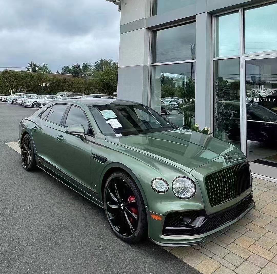 2022 Bentley Flying Spur W12 – Full Dry Carbon Fiber Body Kit 2022 Bentley Flying Spur W12 – Full Dry Carbon Fiber Body Kit