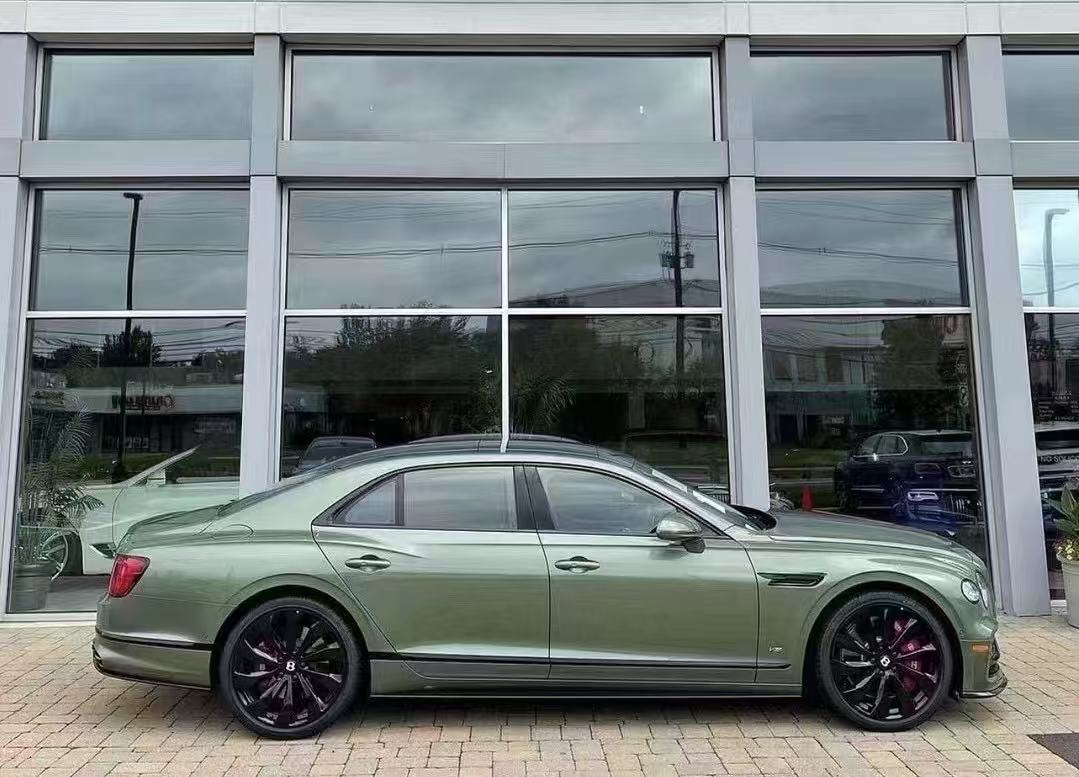 2022 Bentley Flying Spur W12 – Full Dry Carbon Fiber Body Kit 2022 Bentley Flying Spur W12 – Full Dry Carbon Fiber Body Kit