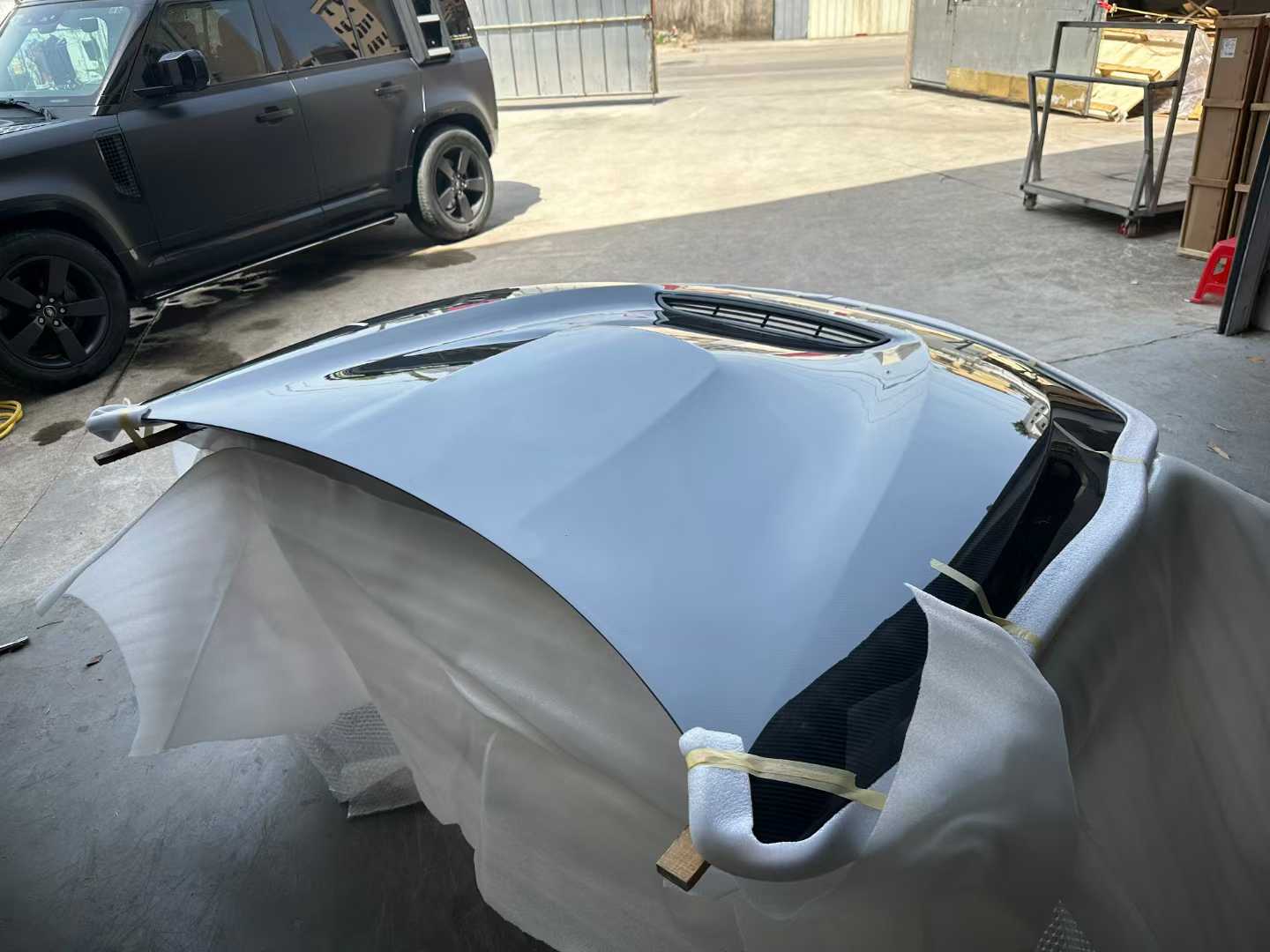 BMW M3 F80 M4 F82 F83 GTS Carbon Fiber Engine Hood BMW M3 F80 M4 F82 F83 GTS Carbon Fiber Engine Hood