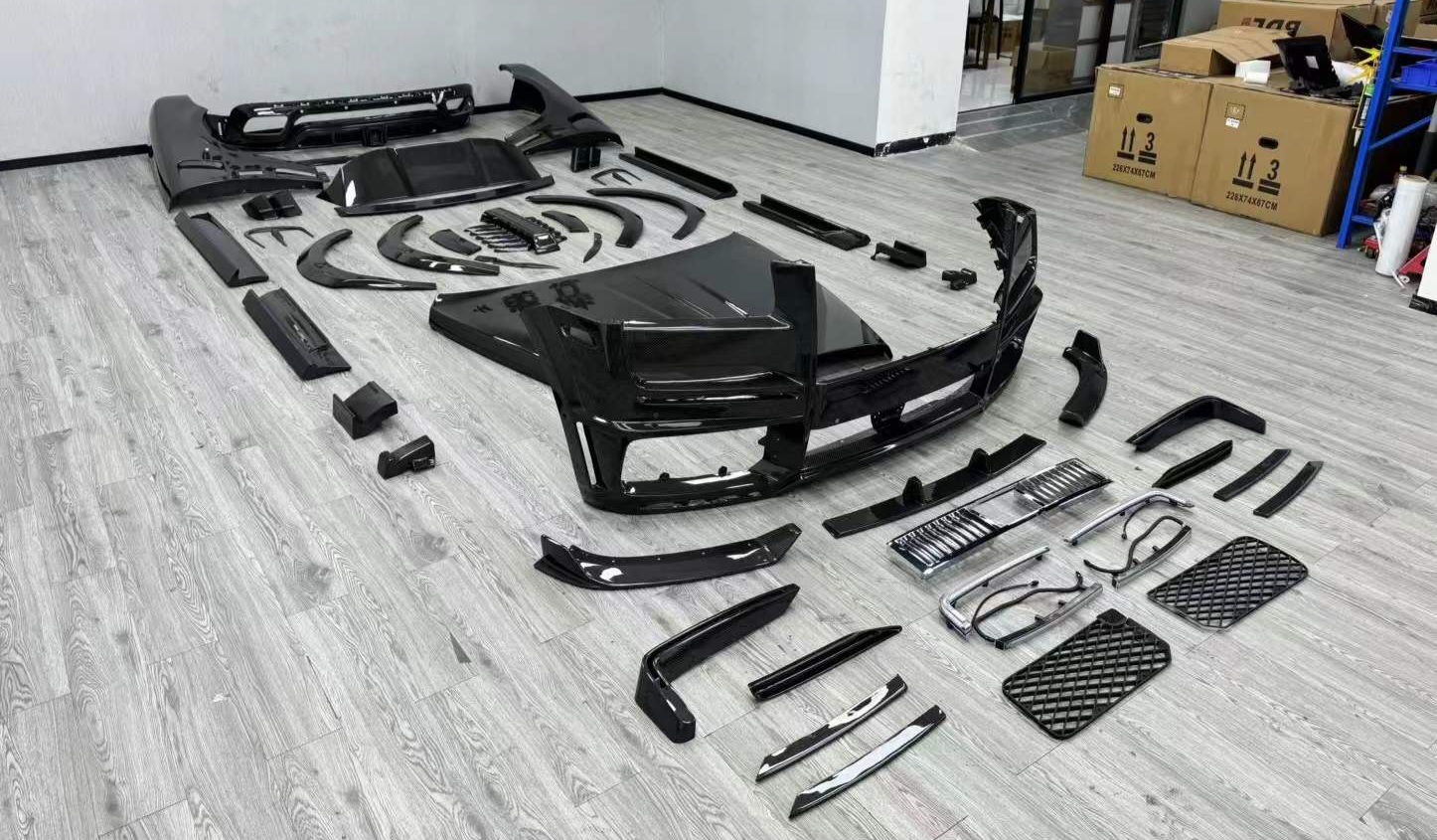 Rolls-Royce Cullinan Mansory V2.5 Exterior Upgrade Kit | Dry/Wet Carbon Fiber