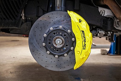Mercedes-Benz G-Class Carbon-Ceramic Brake System Upgrade – Mercedes-Benz G-Class Carbon-Ceramic Brake System Upgrade –