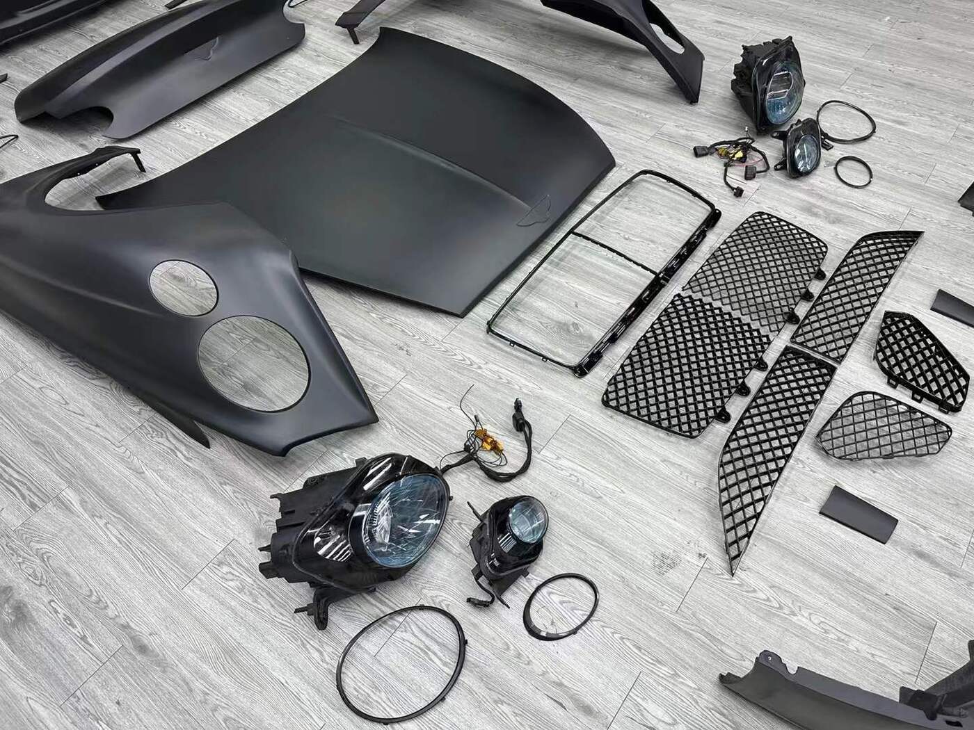 Bentley Continental GT | 2008β2017 to 2021 Facelift Conversion Kit Bentley Continental GT | 2008β2017 to 2021 Facelift Conversion Kit