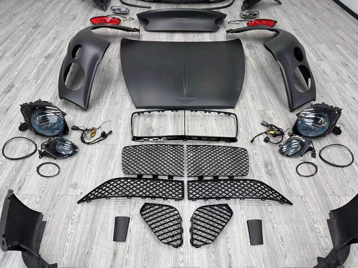 Bentley Continental GT | 2008β2017 to 2021 Facelift Conversion Kit Bentley Continental GT | 2008β2017 to 2021 Facelift Conversion Kit