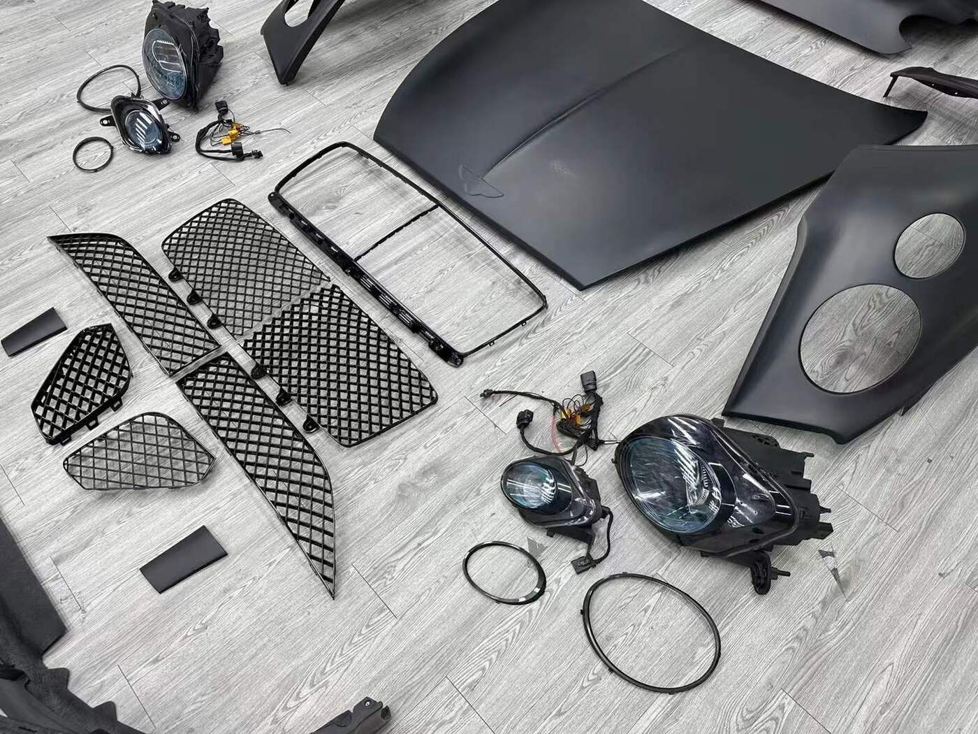 Bentley Continental GT | 2008β2017 to 2021 Facelift Conversion Kit Bentley Continental GT | 2008β2017 to 2021 Facelift Conversion Kit