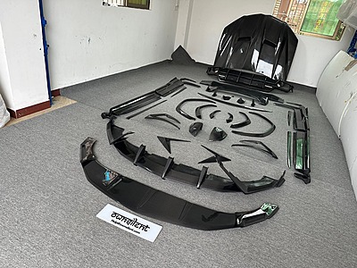 Lamborghini Urus TopCar Body Kit – Carbon Fiber Lamborghini Urus TopCar Body Kit – Carbon Fiber