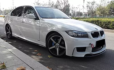 BMW E90 LCI 1M Style Side Skirts (2008–2012) BMW E90 LCI 1M Style Side Skirts (2008–2012)