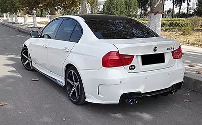 BMW E90 LCI 1M Style Side Skirts (2008–2012) BMW E90 LCI 1M Style Side Skirts (2008–2012)