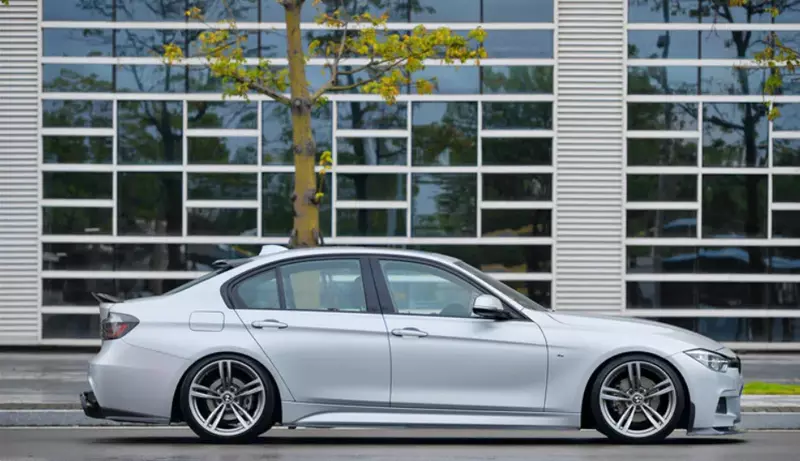 BMW 3 Series F30/F35 M-Tech Carbon Fiber Rear Caps (2013–2019) BMW 3 Series F30/F35 M-Tech Carbon Fiber Rear Caps (2013–2019)