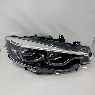 BMW F80 M3 / F82 M4 / F32 Coupe Ikon Style LCI2 LED Headlights (2014–2017) BMW F80 M3 / F82 M4 / F32 Coupe Ikon Style LCI2 LED Headlights (2014–2017)