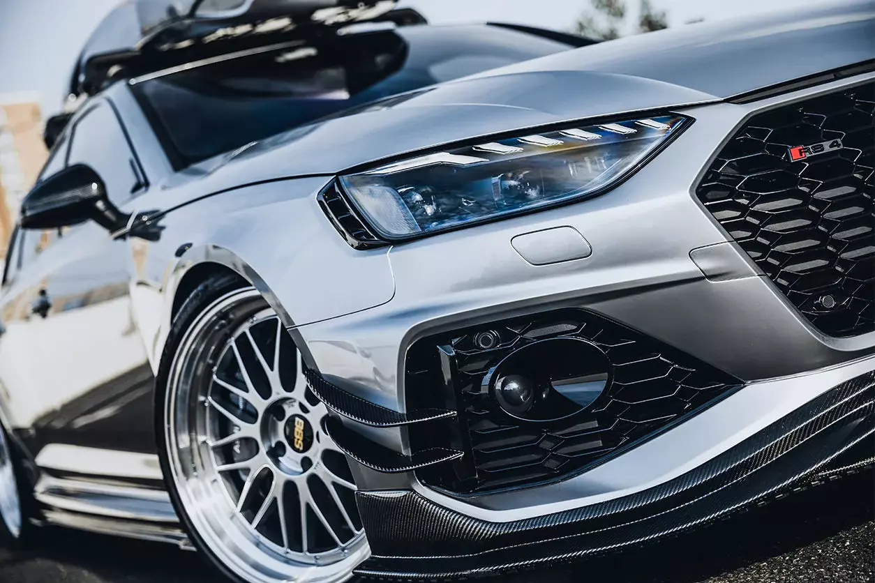 Audi RS4 B9.5 BKSS Style Carbon Fiber Front Canards Audi RS4 B9.5 BKSS Style Carbon Fiber Front Canards