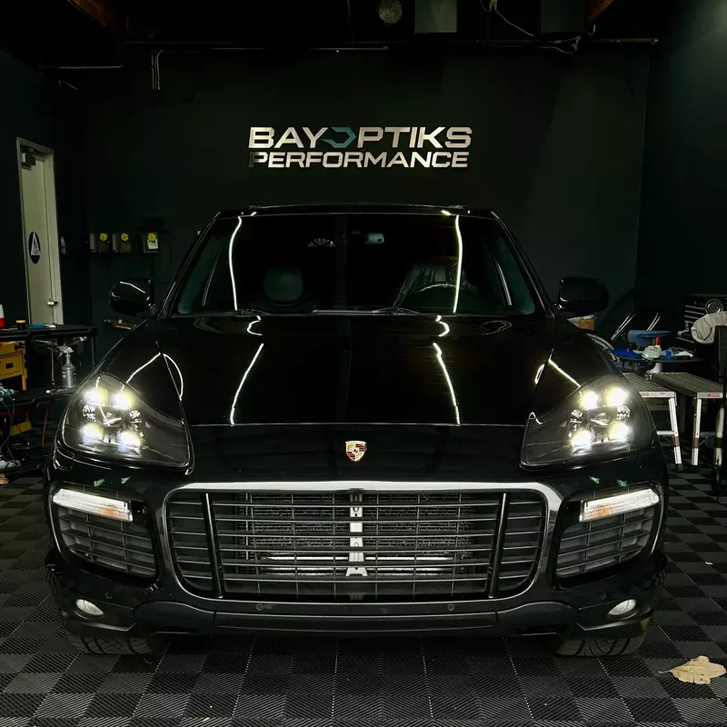 Facelift Style LED Headlights for Porsche Cayenne 957 Facelift Style LED Headlights for Porsche Cayenne 957
