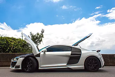 2006–2015 Audi R8 DPGT Style Side Skirts | Coupe & Spyder Fitment 2006–2015 Audi R8 DPGT Style Side Skirts | Coupe & Spyder Fitment