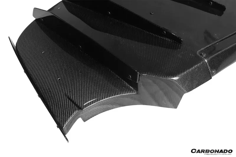 BMW M3 F80 / M4 F82 VA Style Carbon Fiber Rear Diffuser & Lip Kit (2014–2020) BMW M3 F80 / M4 F82 VA Style Carbon Fiber Rear Diffuser & Lip Kit (2014–2020)