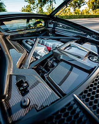 2017–2023 Audi R8 5-Piece 2x2 Carbon Fiber Engine Bay Kit | Full Under-Hood Upgrade 2017–2023 Audi R8 5-Piece 2x2 Carbon Fiber Engine Bay Kit | Full Under-Hood Upgrade