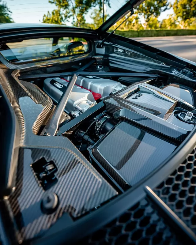 2017–2023 Audi R8 5-Piece 2x2 Carbon Fiber Engine Bay Kit | Full Under-Hood Upgrade 2017–2023 Audi R8 5-Piece 2x2 Carbon Fiber Engine Bay Kit | Full Under-Hood Upgrade