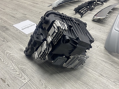 Rolls-Royce Cullinan 2018 -2024 Upgrade to 2025 Rolls-Royce Cullinan 2018 -2024 Upgrade to 2025