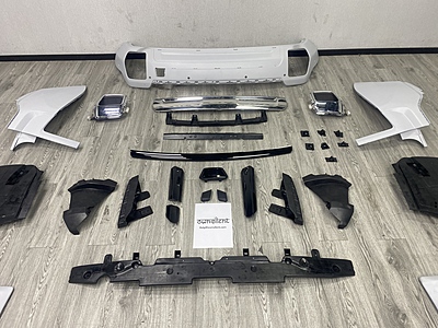 Rolls-Royce Cullinan 2018 -2024 Upgrade to 2025 Rolls-Royce Cullinan 2018 -2024 Upgrade to 2025