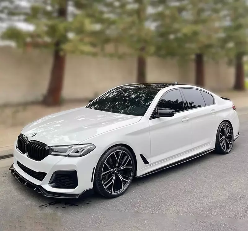 BMW F90/G30 MP Style Carbon Fiber Side Extensions (2017–2023) BMW F90/G30 MP Style Carbon Fiber Side Extensions (2017–2023)