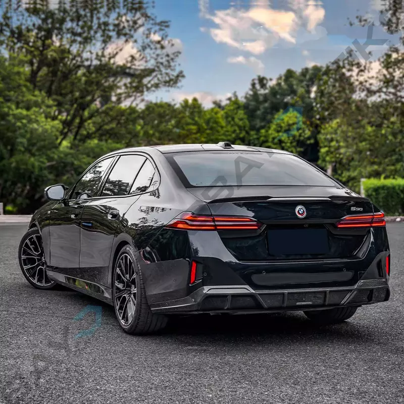 V-ST Style Carbon Fiber Trunk Spoiler – For 2024–2025 BMW G60 5 Series & G90 M5 V-ST Style Carbon Fiber Trunk Spoiler – For 2024–2025 BMW G60 5 Series & G90 M5