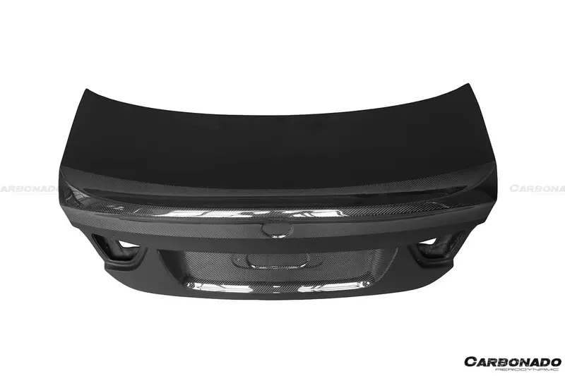 2008–2012 BMW 3 Series E90 LCI CLS Style Carbon Fiber Trunk 2008–2012 BMW 3 Series E90 LCI CLS Style Carbon Fiber Trunk