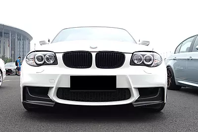 2008–2013 BMW 1M AF Style Carbon Fiber Front Lip Splitter 2008–2013 BMW 1M AF Style Carbon Fiber Front Lip Splitter