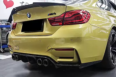 BMW M3 F80 & M4 F82 VRS Style Carbon Fiber Rear Diffuser (2014–2020) BMW M3 F80 & M4 F82 VRS Style Carbon Fiber Rear Diffuser (2014–2020)