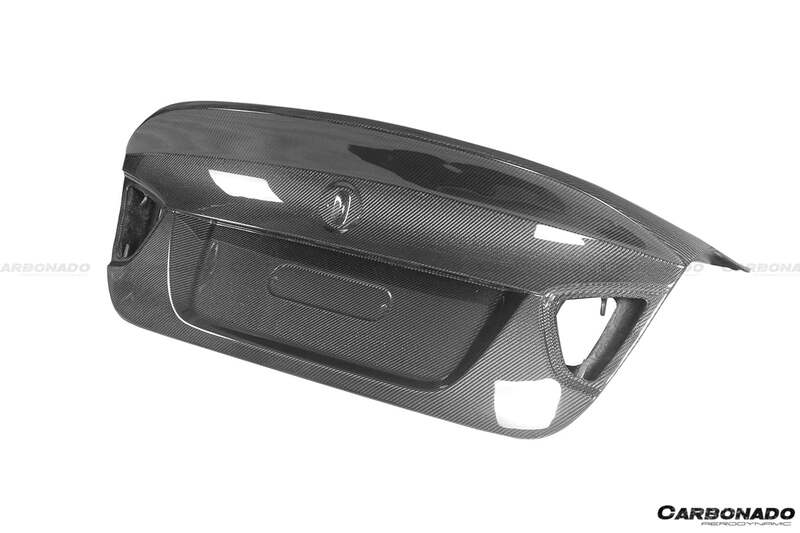 2006–2008 BMW 3 Series E90 CLS Style Carbon Fiber Trunk